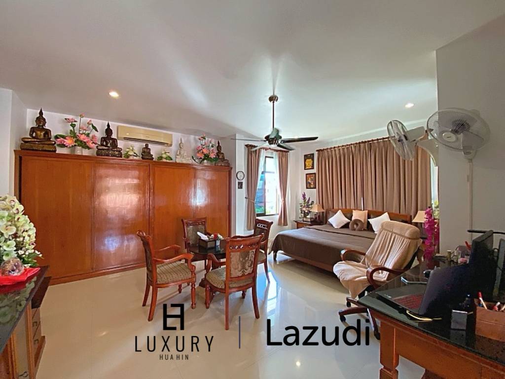 500 sqm 3 bedroom pool villa in Nong Khae Hua Hin