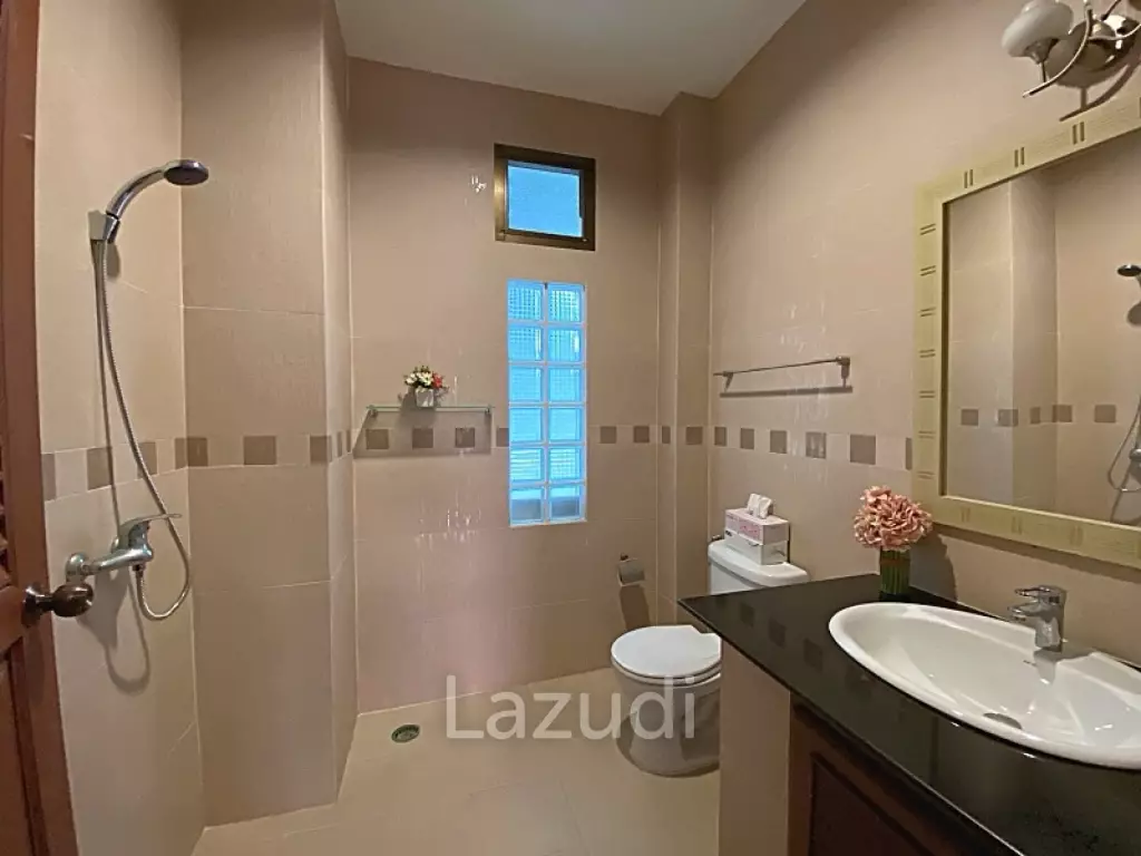 500 sqm 3 bedroom pool villa in Nong Khae Hua Hin