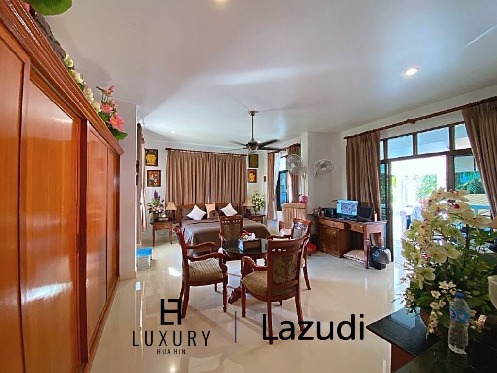 500 sqm 3 bedroom pool villa in Nong Khae Hua Hin
