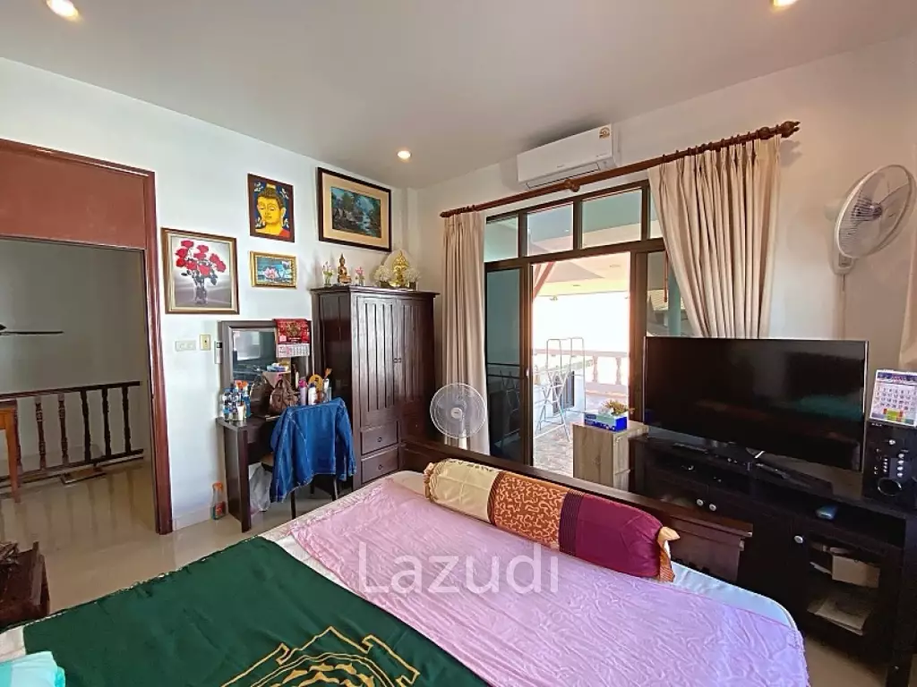 500 sqm 3 bedroom pool villa in Nong Khae Hua Hin