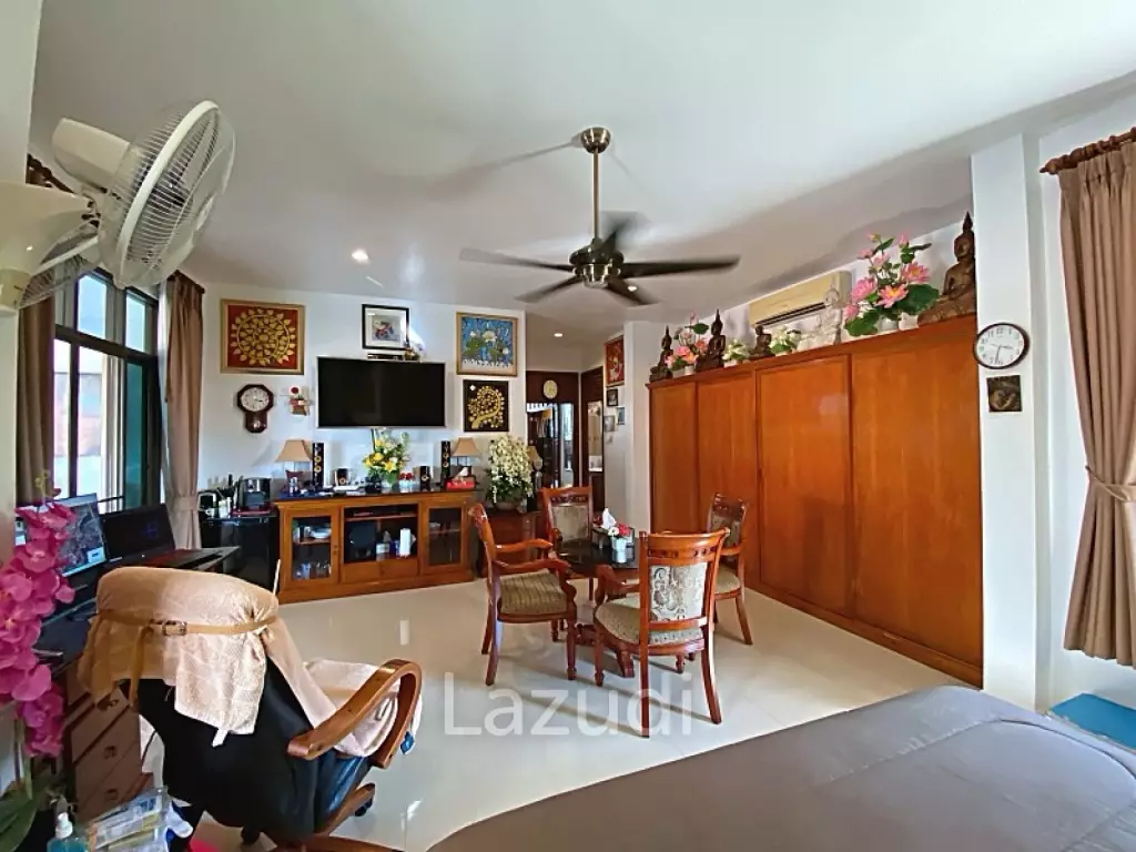 500 sqm 3 bedroom pool villa in Nong Khae Hua Hin