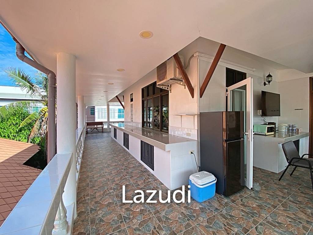 500 sqm 3 bedroom pool villa in Nong Khae Hua Hin
