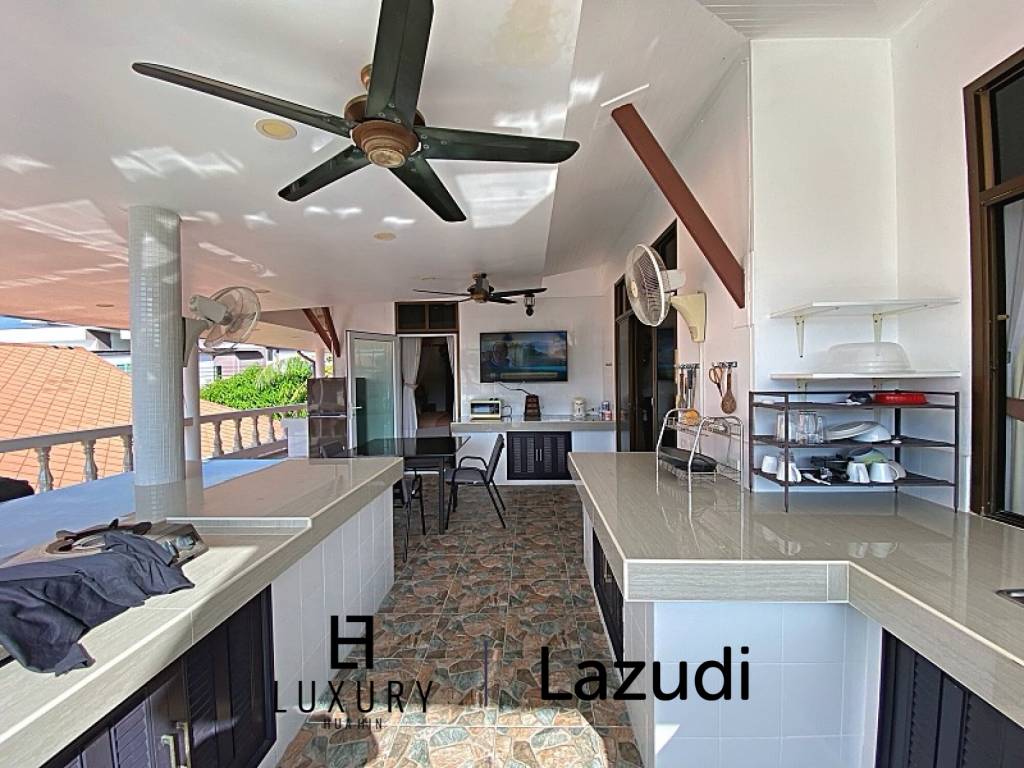 500 sqm 3 bedroom pool villa in Nong Khae Hua Hin