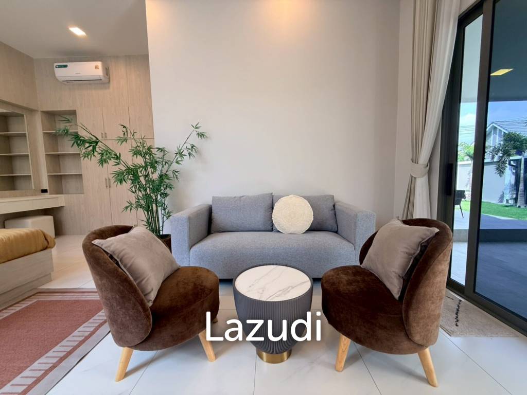 Luxury 4-Bedroom Pool Villa in Chaiyapron Withi, Pattaya