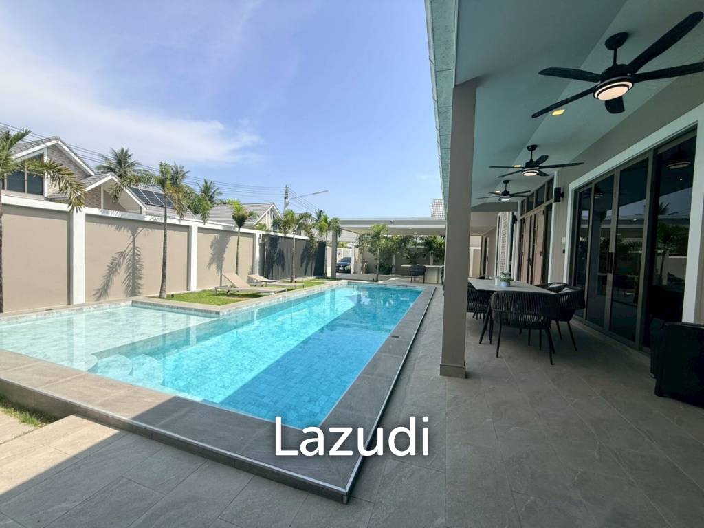 Luxury 4-Bedroom Pool Villa in Chaiyapron Withi, Pattaya