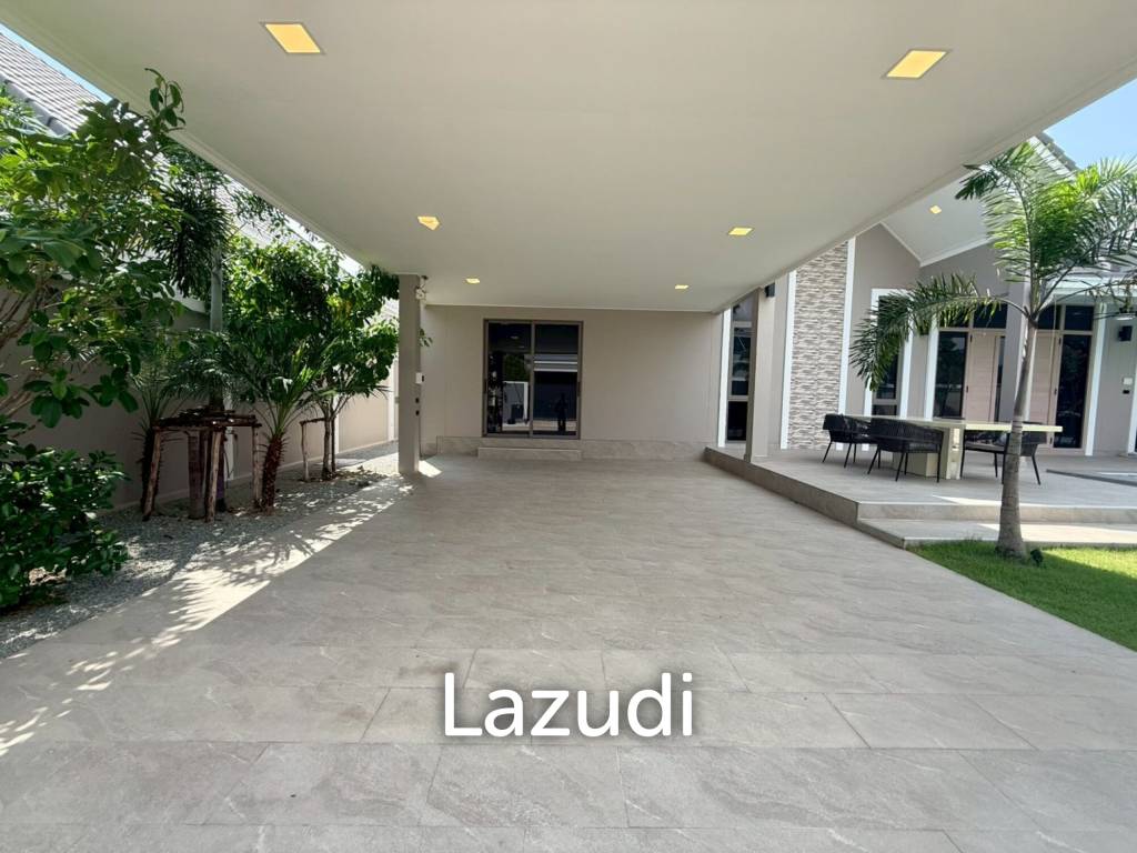 Luxury 4-Bedroom Pool Villa in Chaiyapron Withi, Pattaya