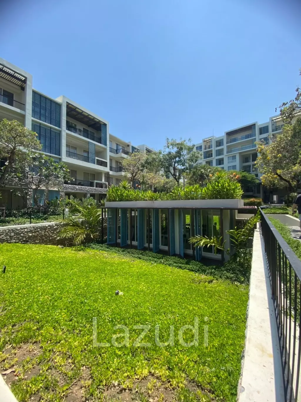 Baan Nub Kluen : Landscaped Gardens And Beach Access