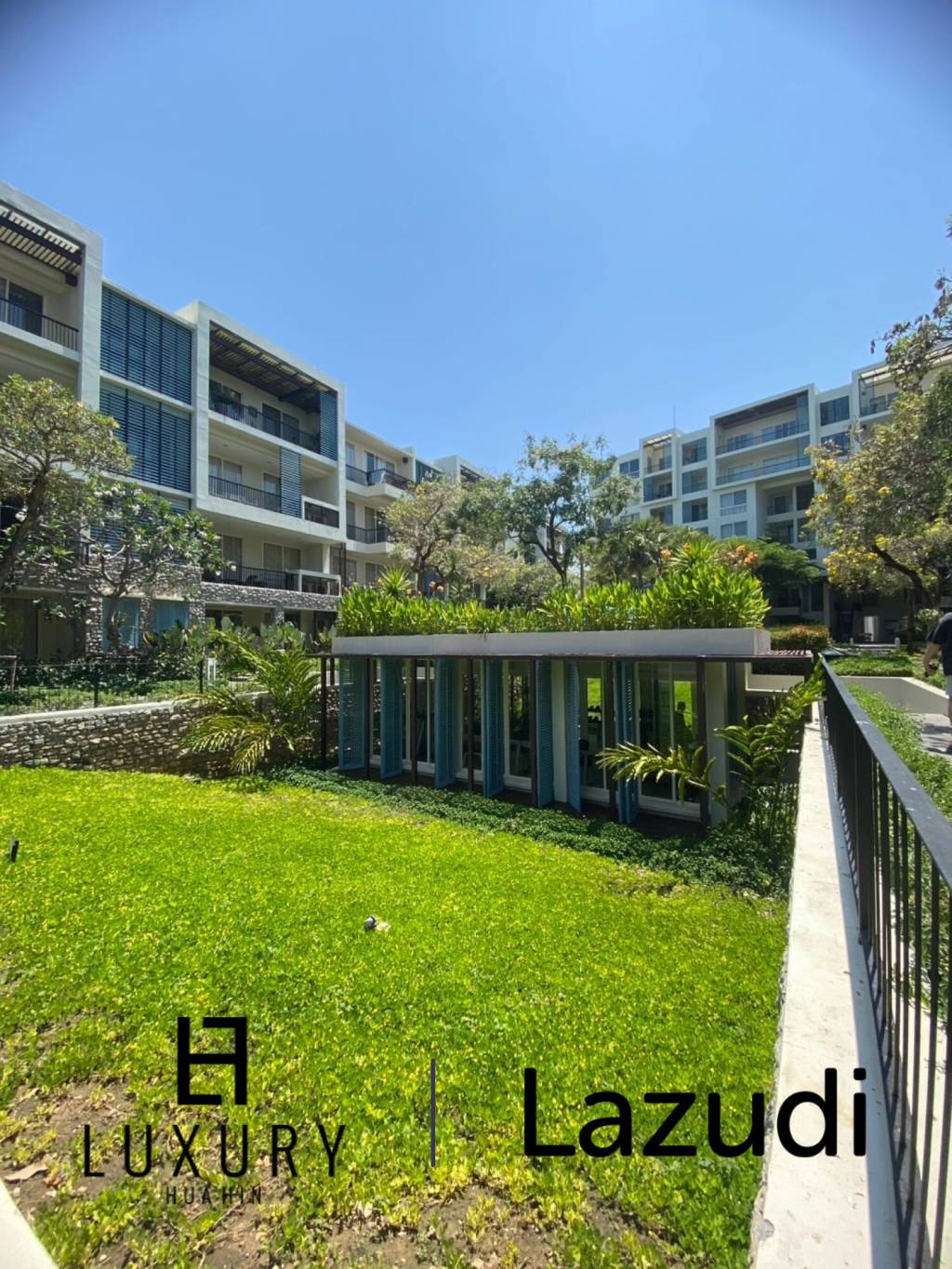 Baan Nub Kluen : Landscaped Gardens And Beach Access