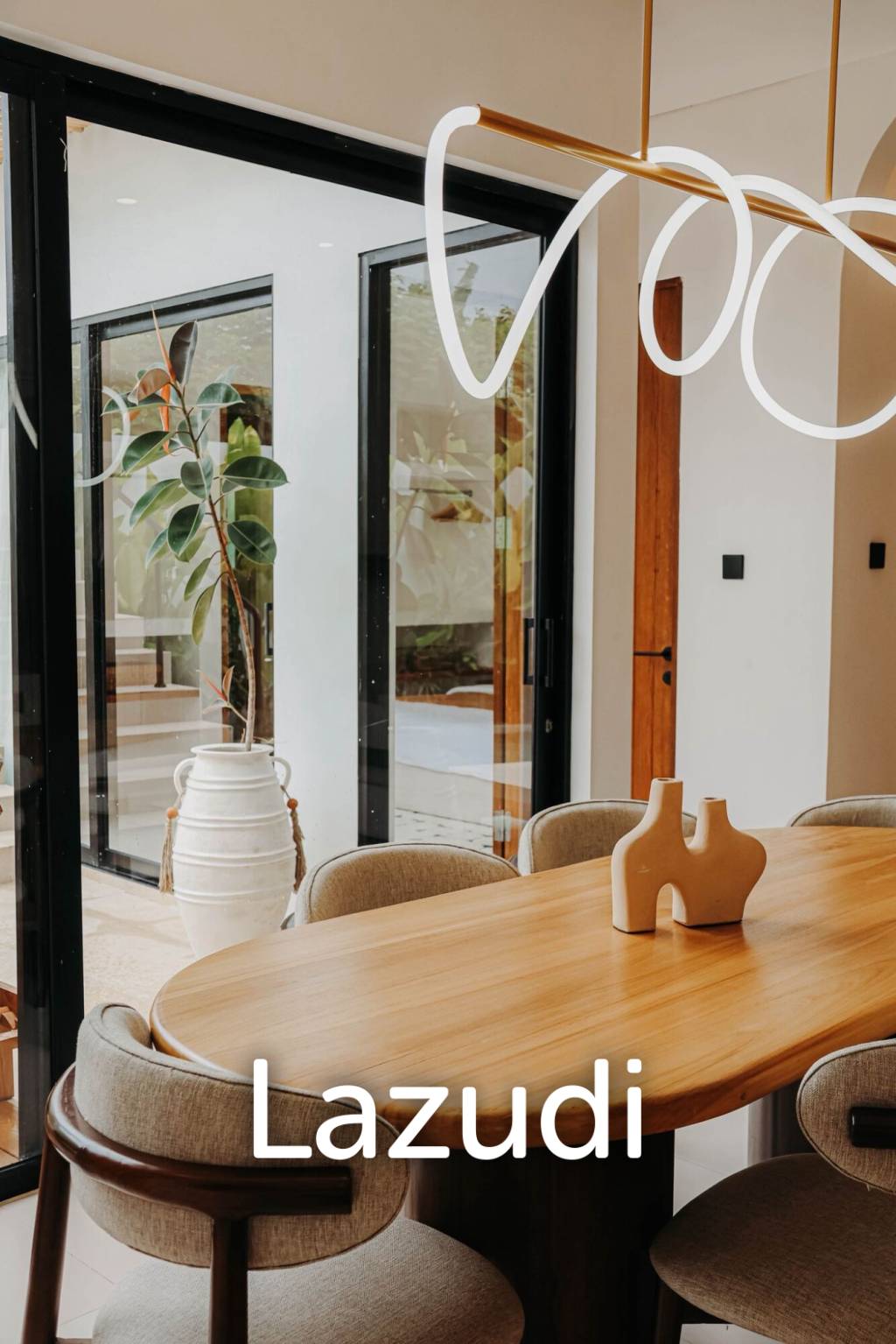 Rooftop Two Bedroom Leasehold Villa close to Sundays Beach Club