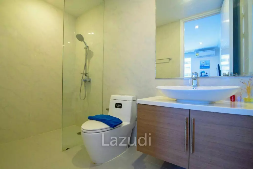 My Resort Condo : Near Cicada market - walking Distance To The Beach
