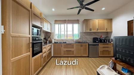 Large 2 bed 2 bath villa minutes from Pranburi beach