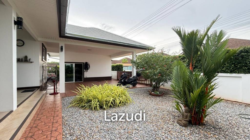 Large 2 bed 2 bath villa minutes from Pranburi beach