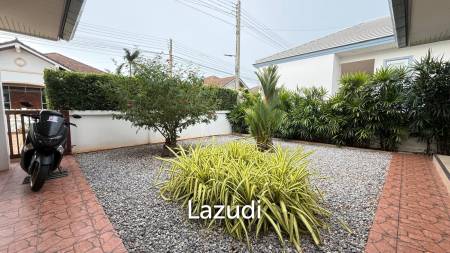 Large 2 bed 2 bath villa minutes from Pranburi beach