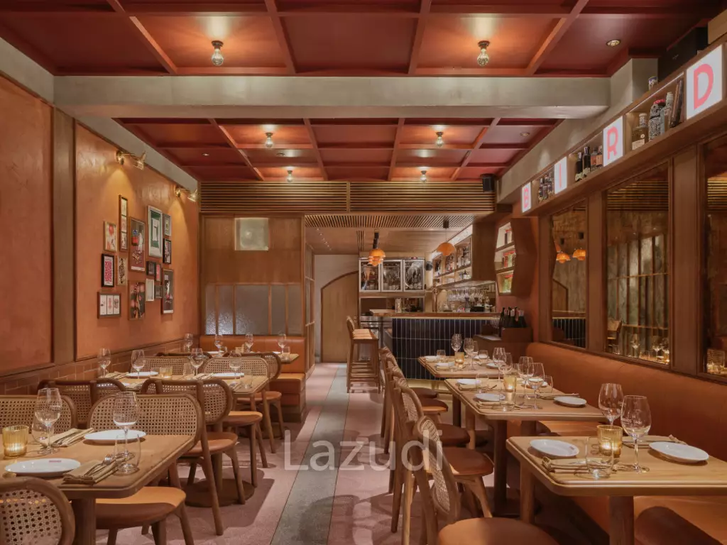 Two Storey Fine Dining Restaurant and Bar on Main Sukhumvit Road Shophouse Beside EmQuartier | Most Sought-after Location | Turnkey Full Asset