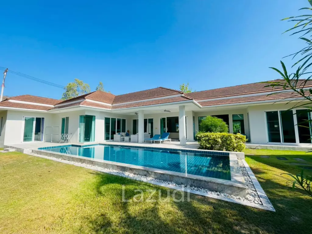 Waterside Red Mountain: Luxury 5-Bed Private Pool Villa