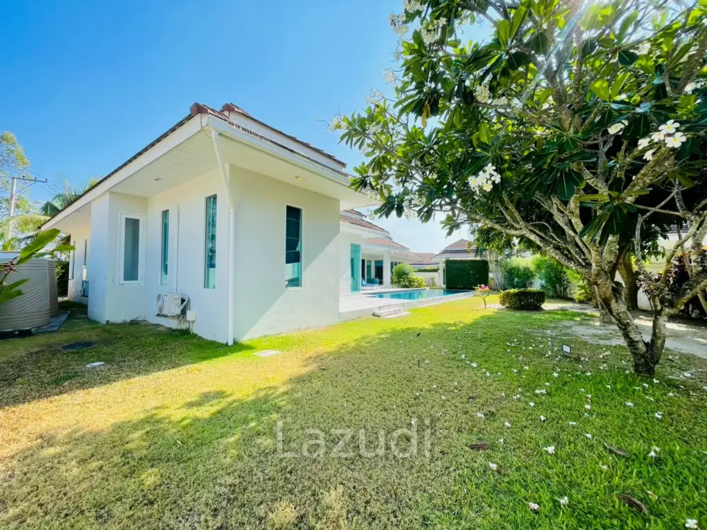 Waterside Red Mountain: Luxury 5-Bed Private Pool Villa