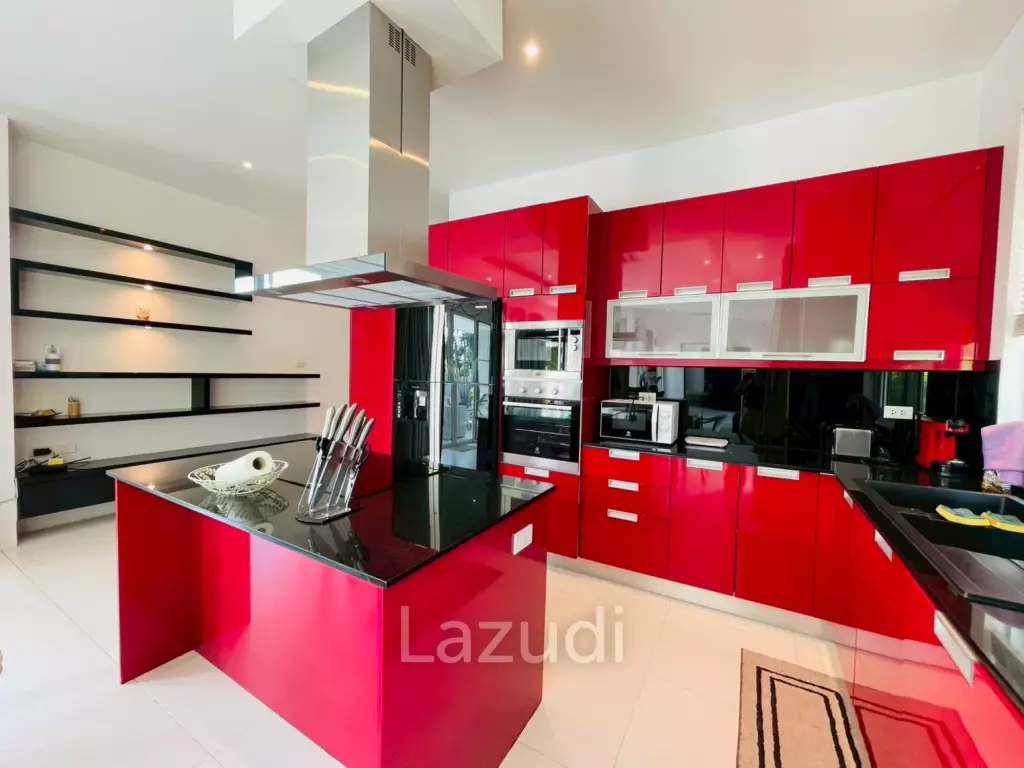 Waterside Red Mountain: Luxury 5-Bed Private Pool Villa