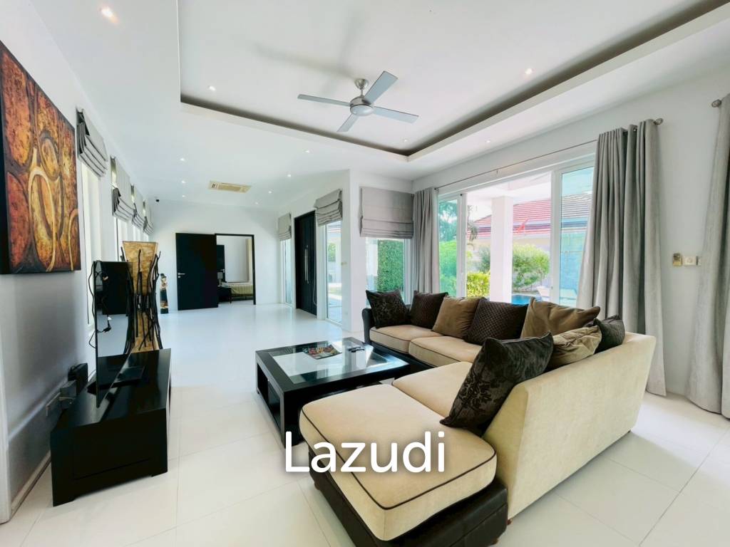 Waterside Red Mountain: Luxury 5-Bed Private Pool Villa
