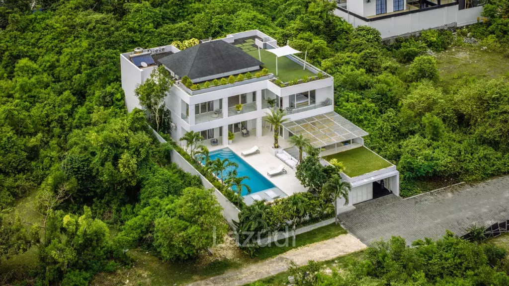 Luxury 4 Bedroom Villa for Sale in Jimbaran with Rooftop Private Pool