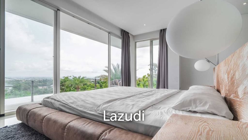 Luxury 4 Bedroom Villa for Sale in Jimbaran with Rooftop Private Pool
