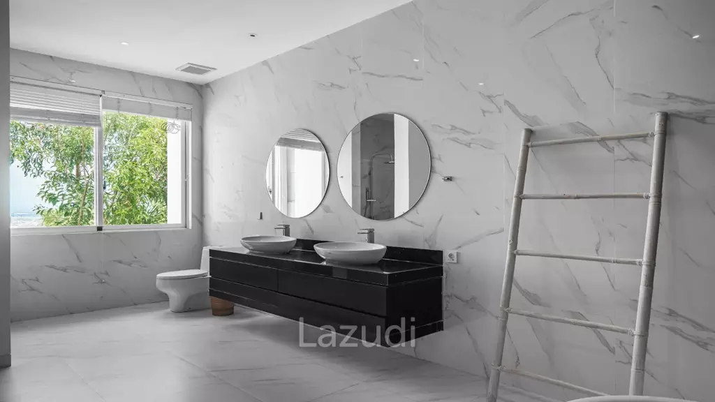 Luxury 4 Bedroom Villa for Sale in Jimbaran with Rooftop Private Pool