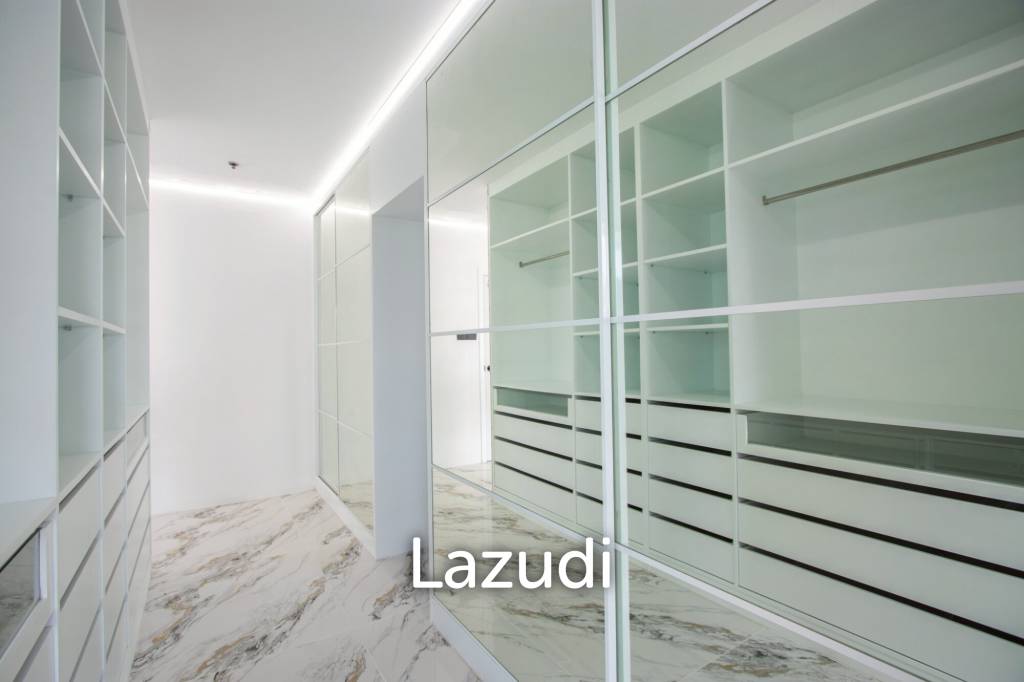 ห้องชุดสุดหรู 2 ห้องนอน ที่วิวทะเล 7 จอมเทียน