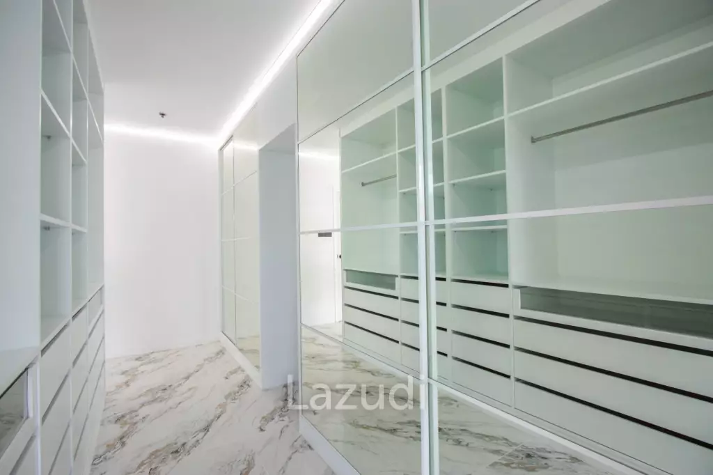 ห้องชุดสุดหรู 2 ห้องนอน ที่วิวทะเล 7 จอมเทียน