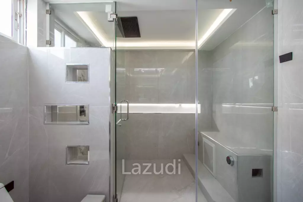 ห้องชุดสุดหรู 2 ห้องนอน ที่วิวทะเล 7 จอมเทียน