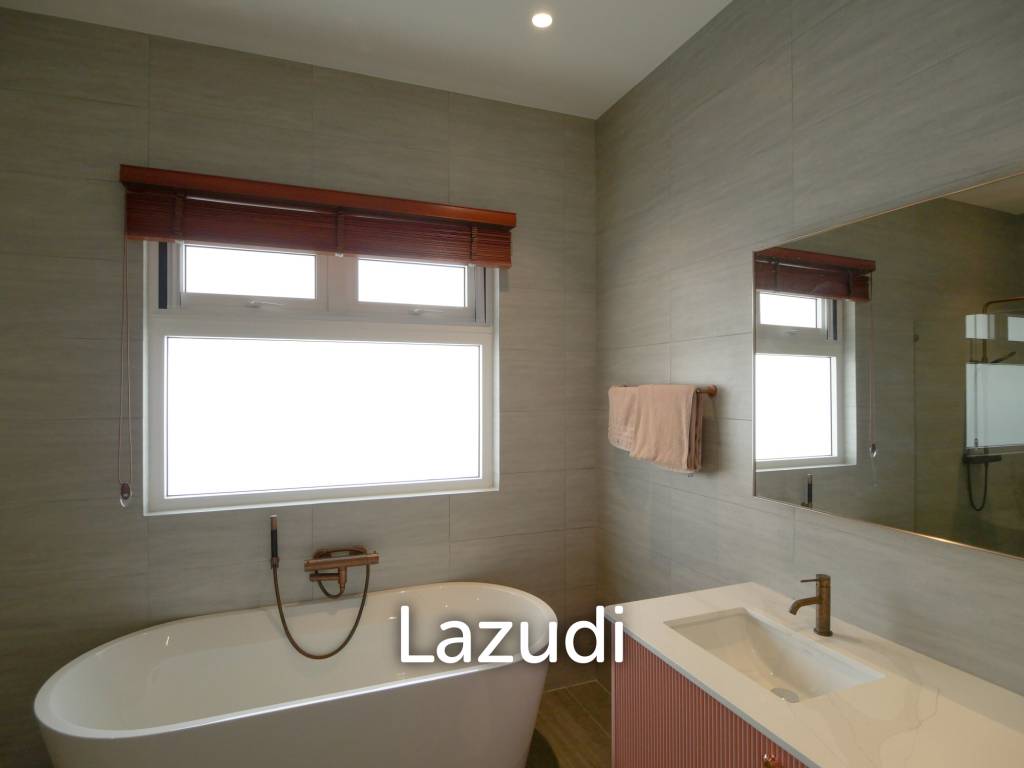 The Clouds 2 : New Exquisite 4-Bedroom Luxury Pool Villa