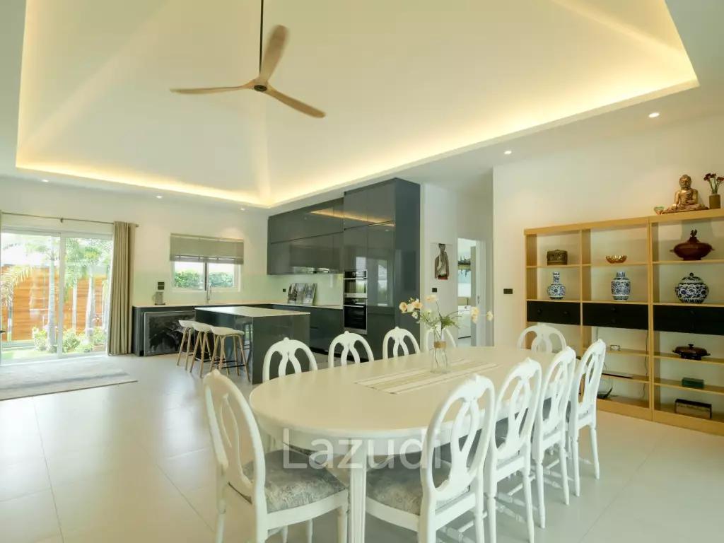 The Clouds 2 : New Exquisite 4-Bedroom Luxury Pool Villa