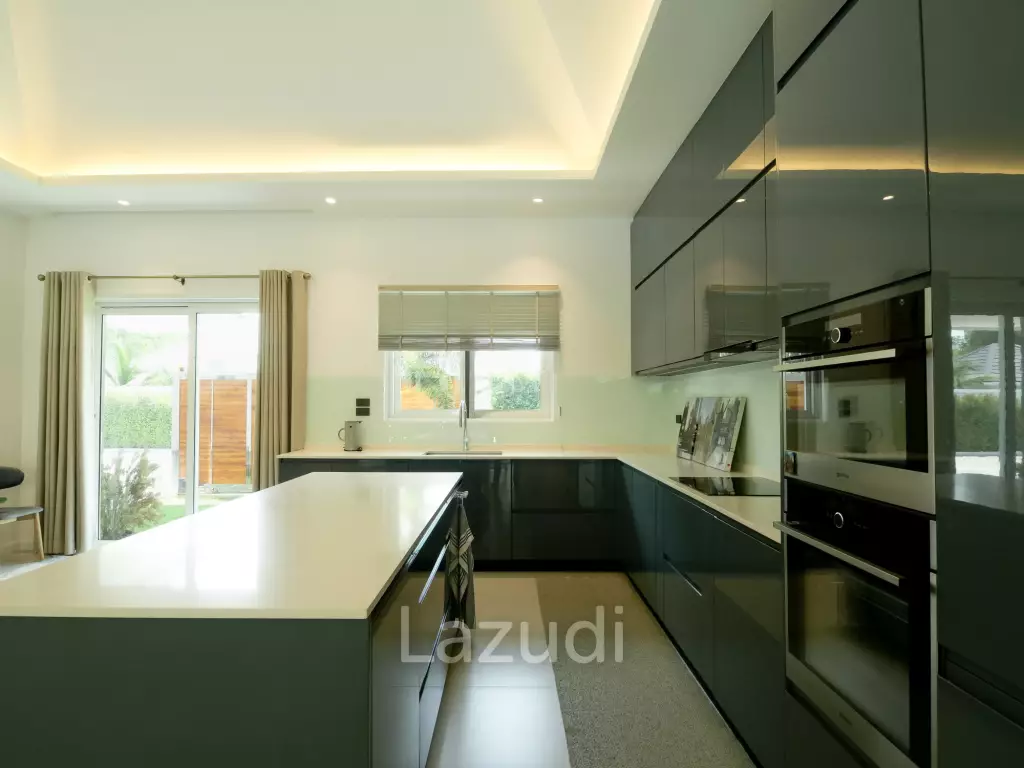 The Clouds 2 : New Exquisite 4-Bedroom Luxury Pool Villa
