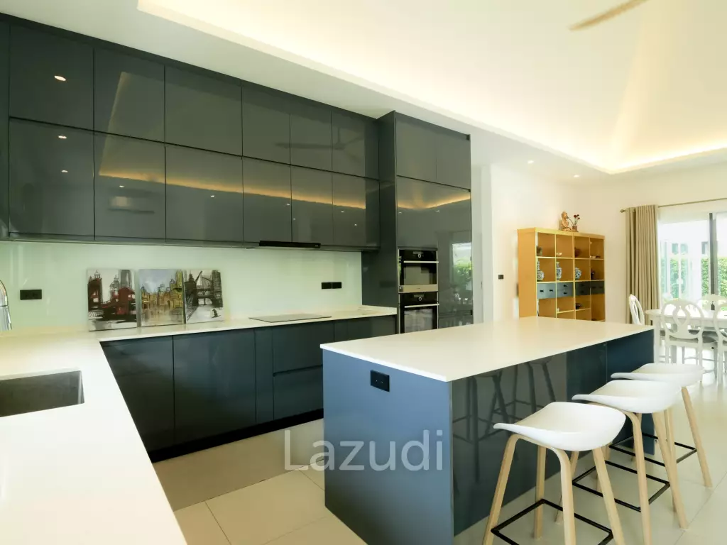 The Clouds 2 : New Exquisite 4-Bedroom Luxury Pool Villa
