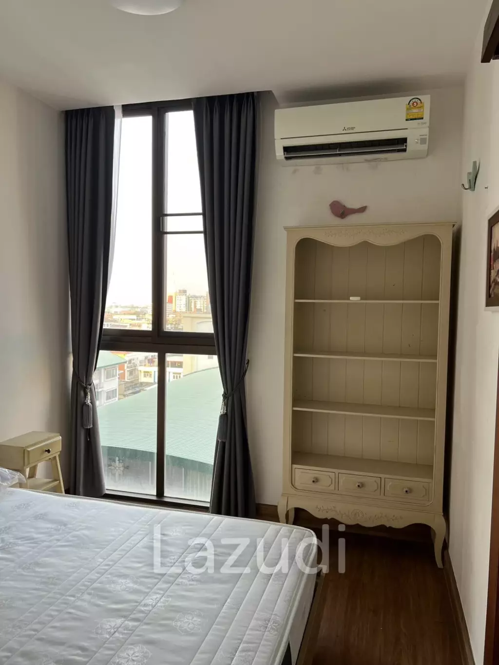 Modern 30.5 sqm 1 bedroom condo on 11th floor at Ideo Mix Sukhumvit 103 Bangna Bangkok