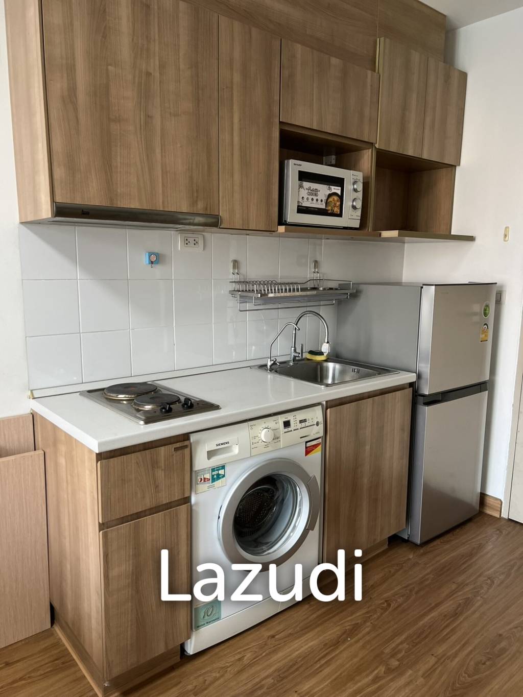 Modern 30.5 sqm 1 bedroom condo on 11th floor at Ideo Mix Sukhumvit 103 Bangna Bangkok