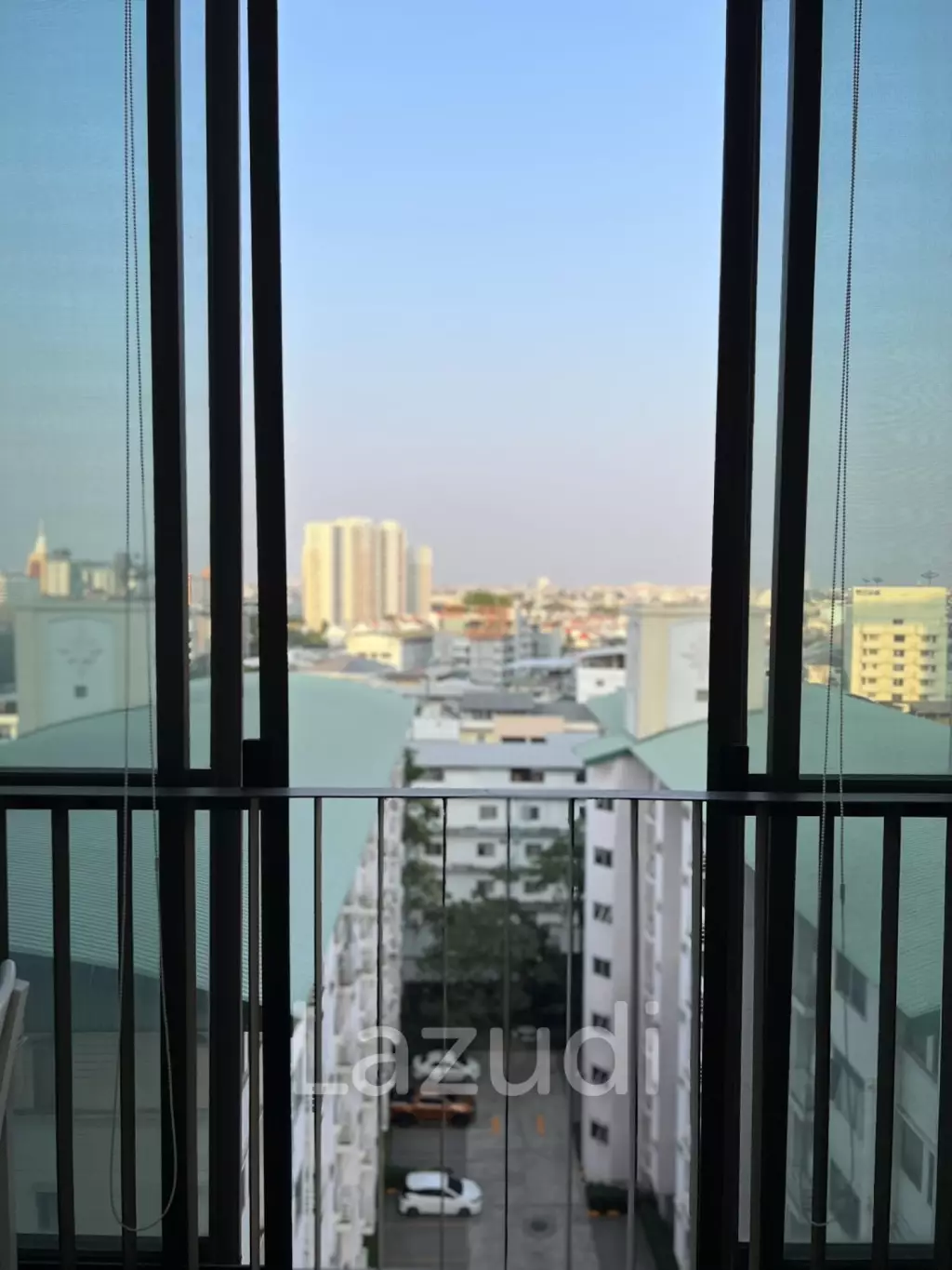 Modern 30.5 sqm 1 bedroom condo on 11th floor at Ideo Mix Sukhumvit 103 Bangna Bangkok