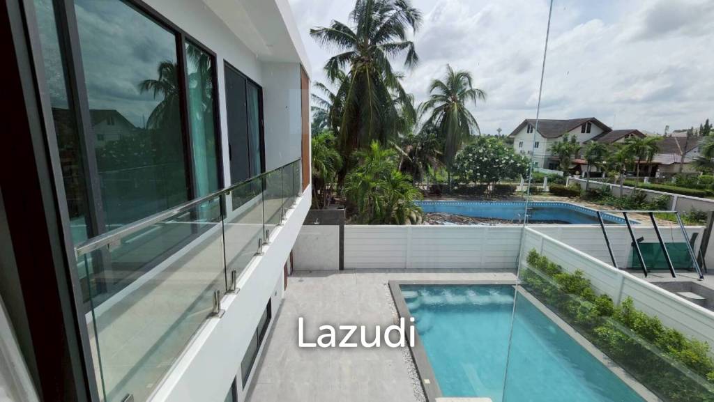 Exclusive 2-Story Pool Villa for Sale Areeya Village