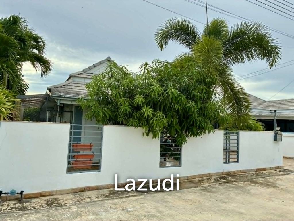 Modern 3-Bedroom Pool Villa for Sale in Hua Hin Soi 88