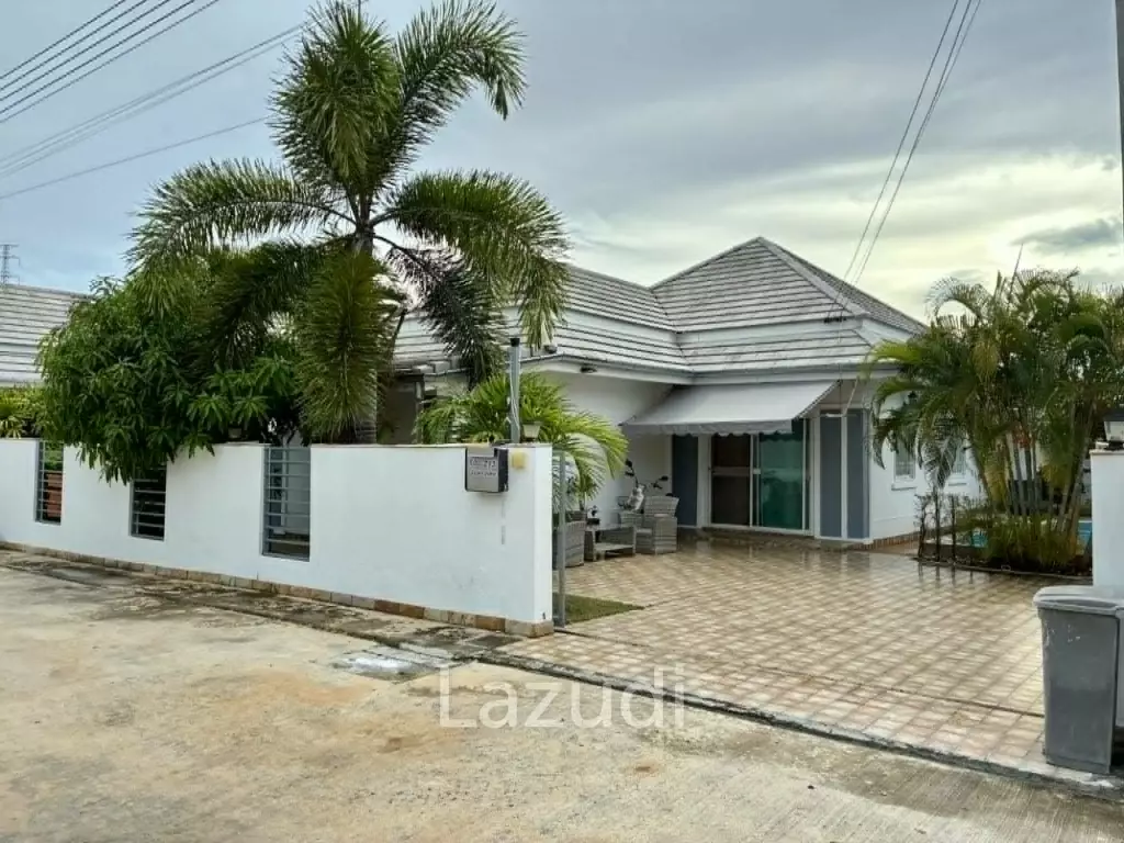 Modern 3-Bedroom Pool Villa for Sale in Hua Hin Soi 88