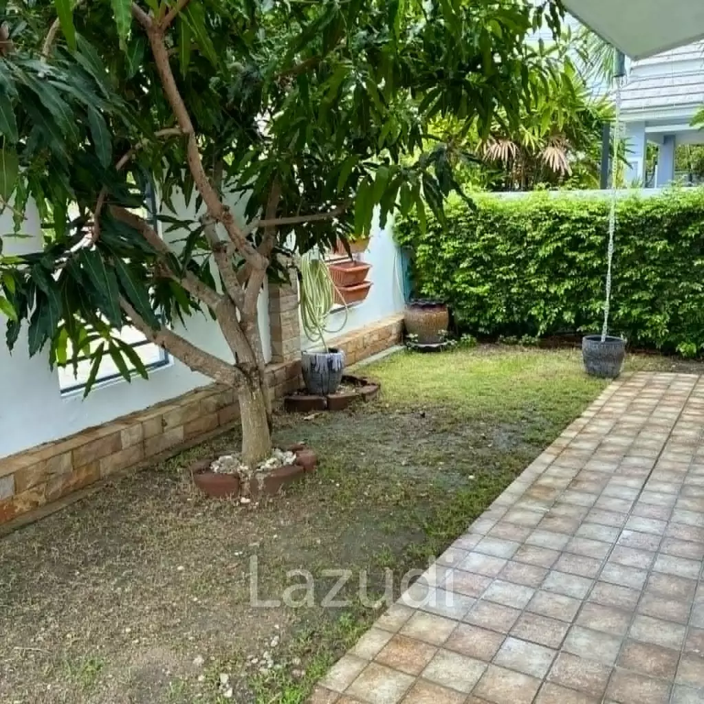 Modern 3-Bedroom Pool Villa for Sale in Hua Hin Soi 88