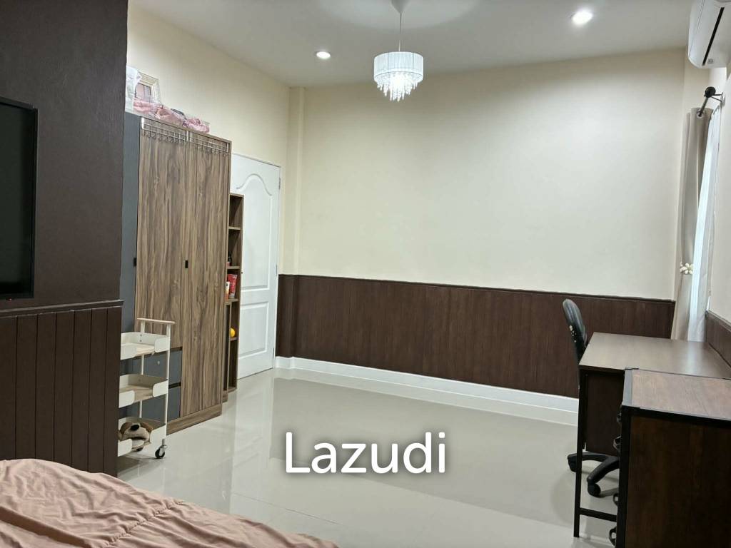 Modern 3-Bedroom Pool Villa for Sale in Hua Hin Soi 88