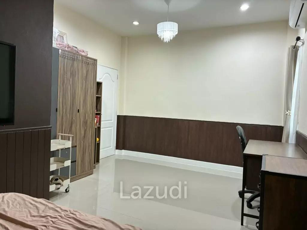 Modern 3-Bedroom Pool Villa for Sale in Hua Hin Soi 88