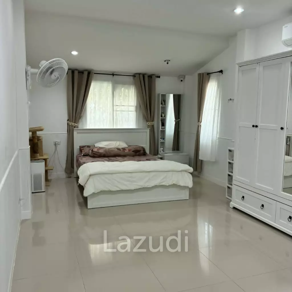 Modern 3-Bedroom Pool Villa for Sale in Hua Hin Soi 88