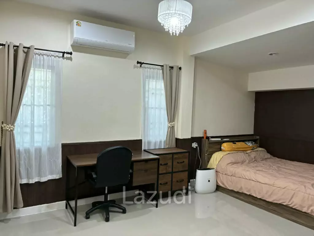 Modern 3-Bedroom Pool Villa for Sale in Hua Hin Soi 88