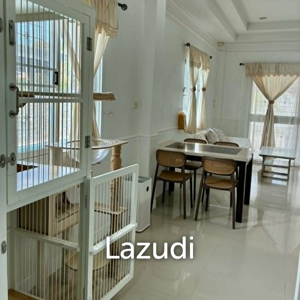 Modern 3-Bedroom Pool Villa for Sale in Hua Hin Soi 88