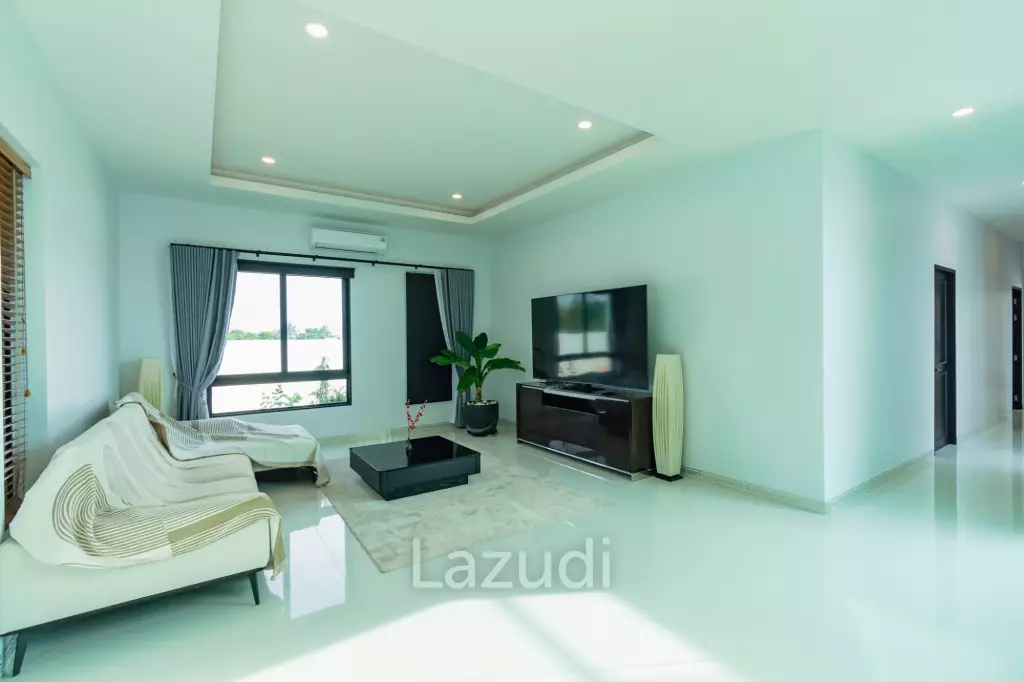 DESTINY : STUNNING MODERN 6 BED POOL VILLA