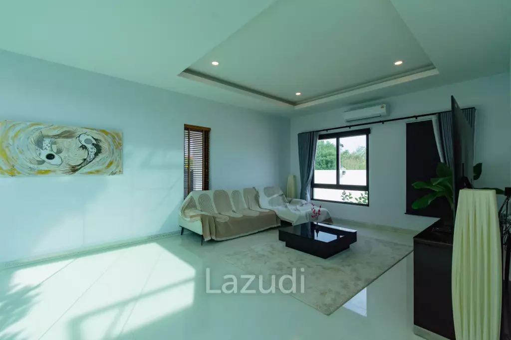 DESTINY : STUNNING MODERN 6 BED POOL VILLA