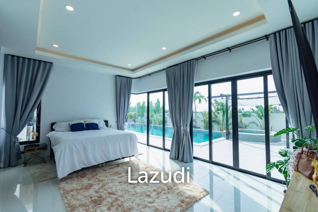 STUNNING MODERN 6 BED POOL VILLA