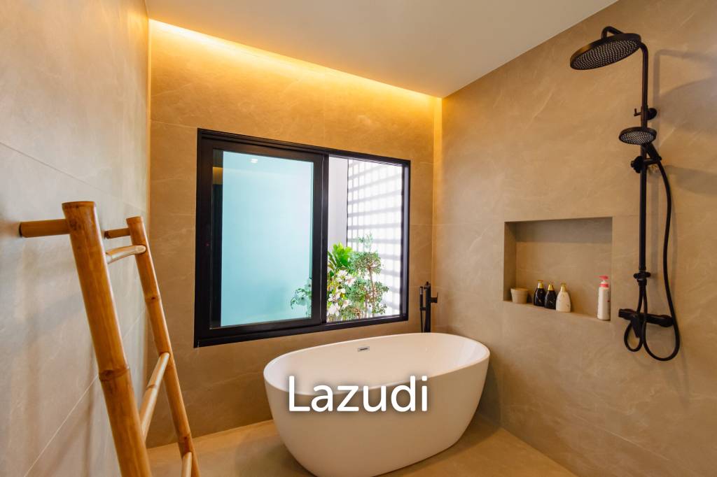 STUNNING MODERN 6 BED POOL VILLA