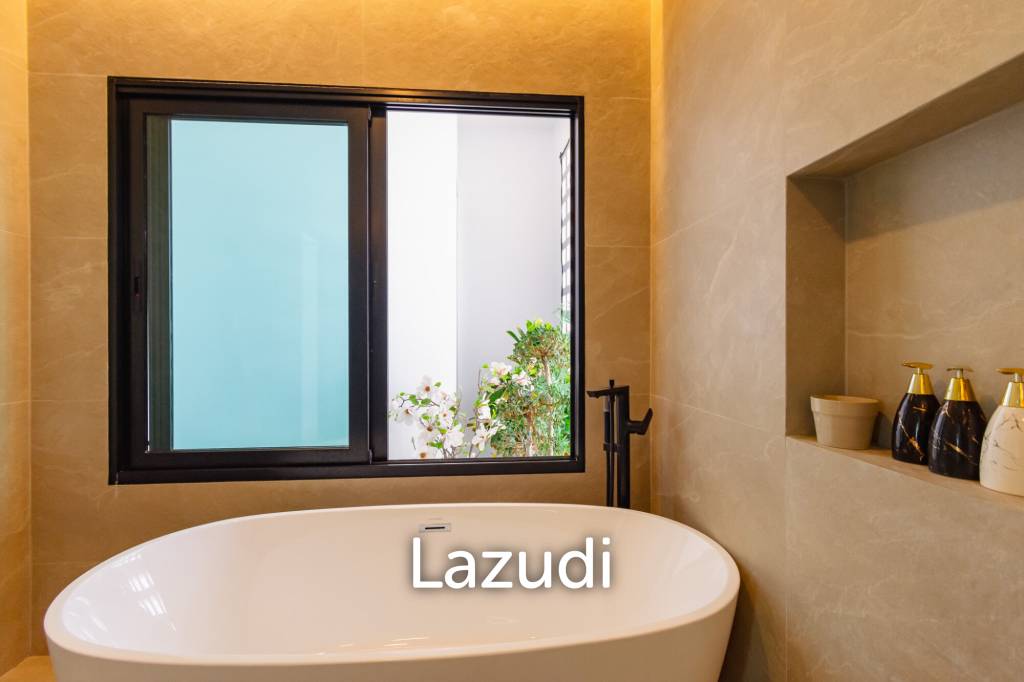 STUNNING MODERN 6 BED POOL VILLA