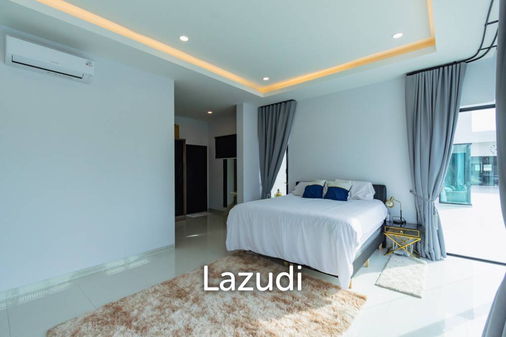 STUNNING MODERN 6 BED POOL VILLA